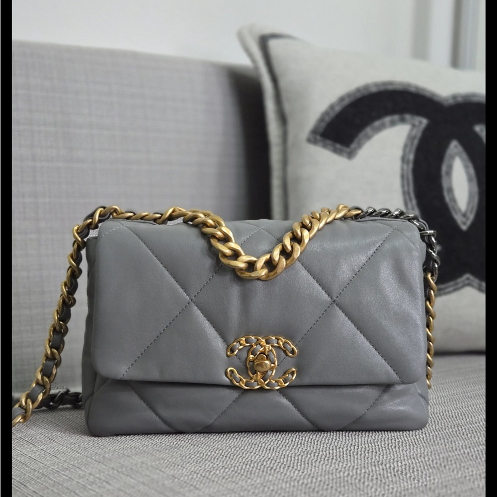 Quilted CC 19 bag
